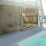 船上ホテル Barco Casa *