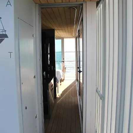 Barco Casa Fuzeta Botel