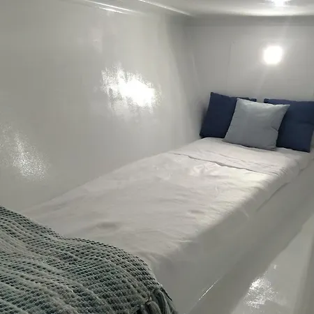 Botel Barco Casa Fuzeta *