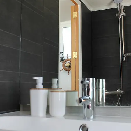 Botel Barco Casa Fuzeta