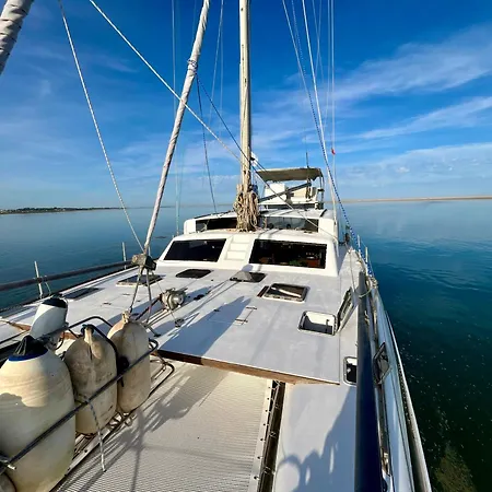 Barco Casa Båthotell *