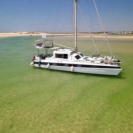 Barco Casa Båthotell Fuzeta