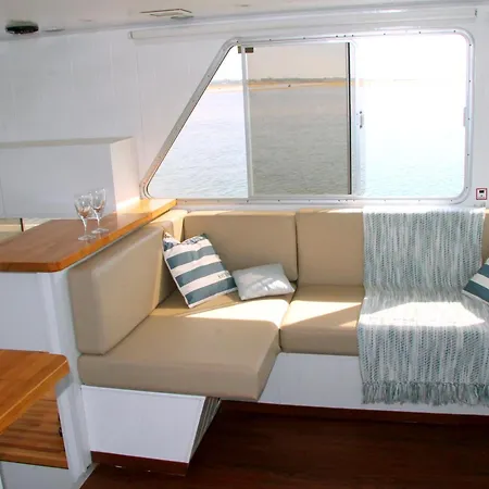 보트호텔 Barco Casa
