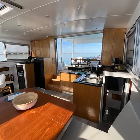 보트호텔 Barco Casa