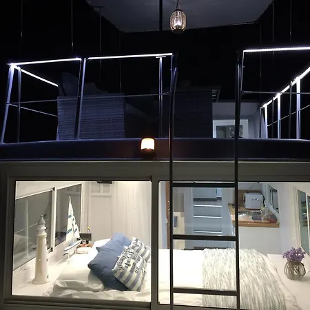Πλωτό κατάλυμα Barco Casa